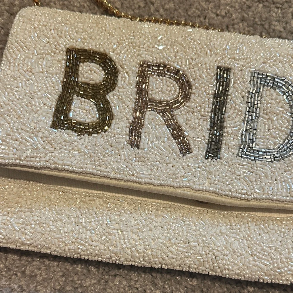 👰🏼 BRIDE Ivory Beaded Crossbody Clutch - Picture 3 of 7